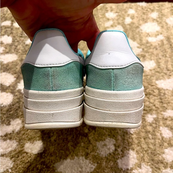 Adidas Women's Gazelle Aqua and Pink Sneakers Size 5 - Picture 6 of 9